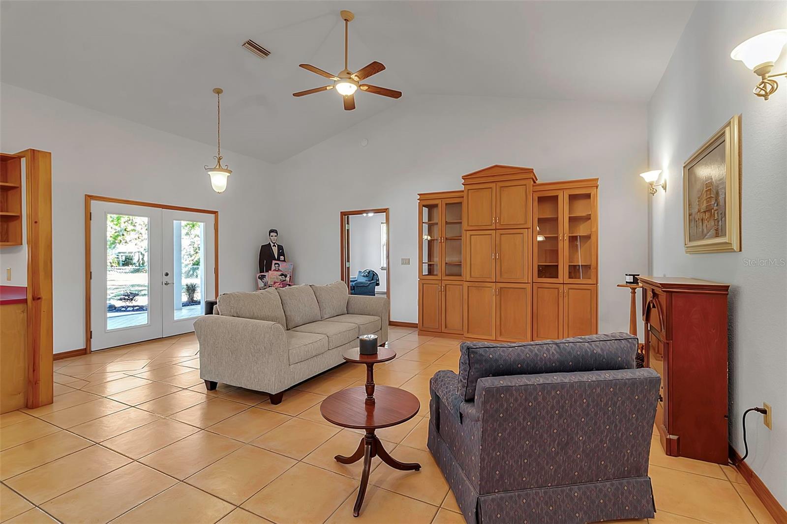 Image 8 of 43 For 6510 24th Avenue E