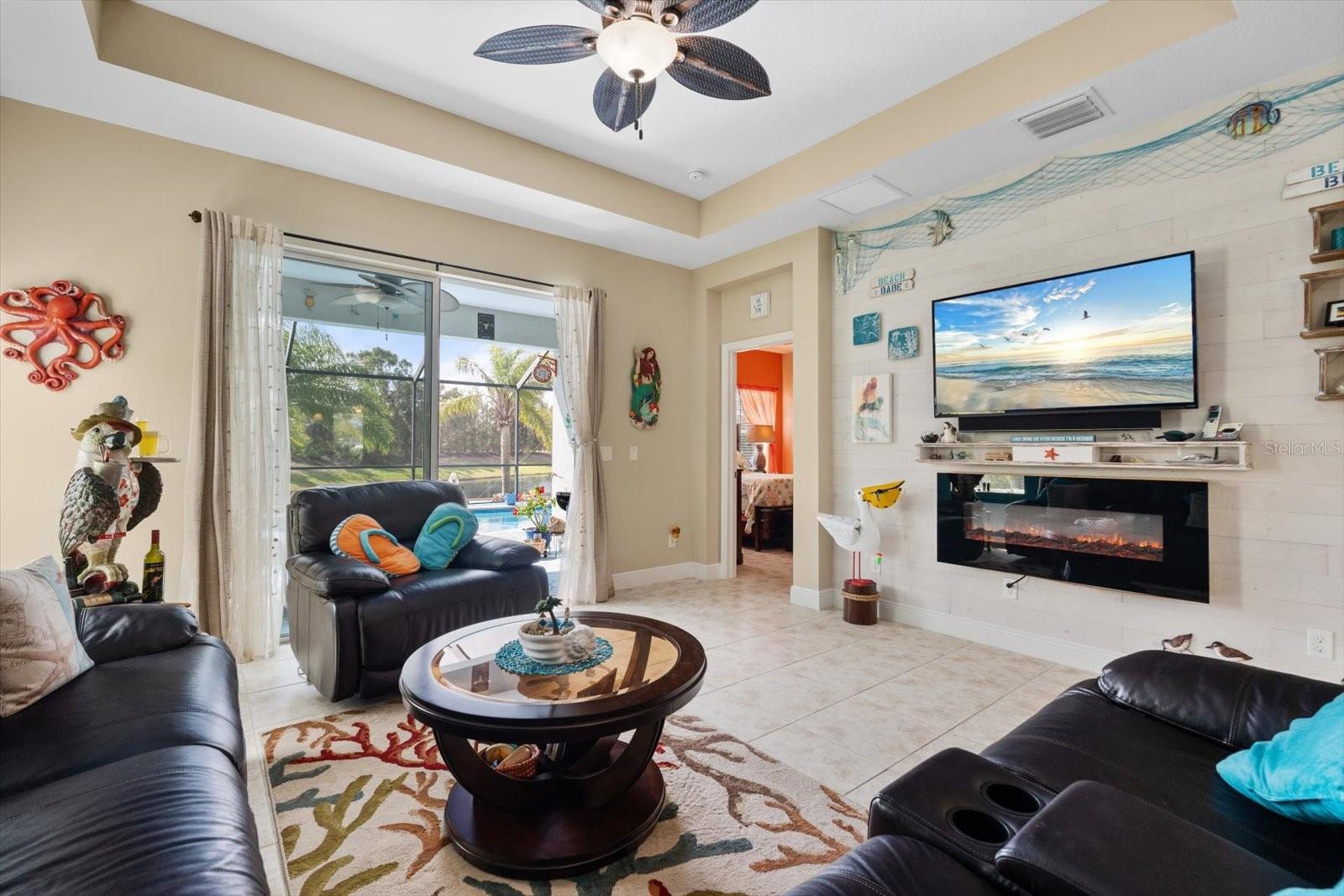 Image 10 of 48 For 11742 Forest Park Circle