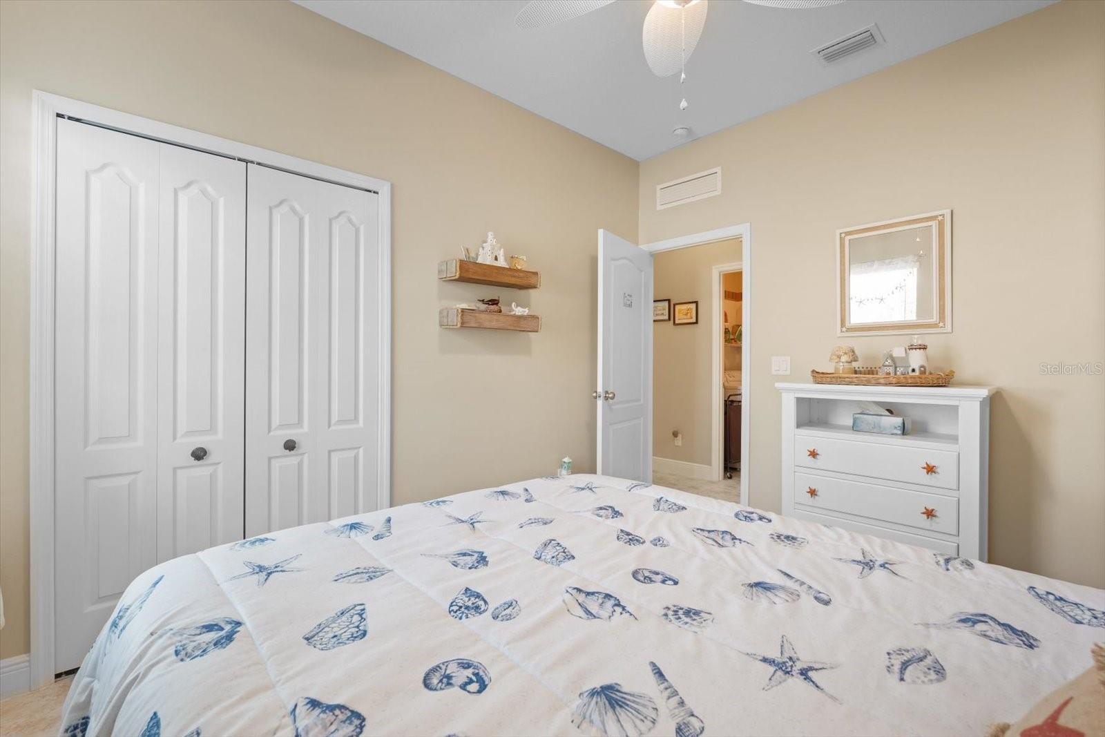 Image 21 of 48 For 11742 Forest Park Circle