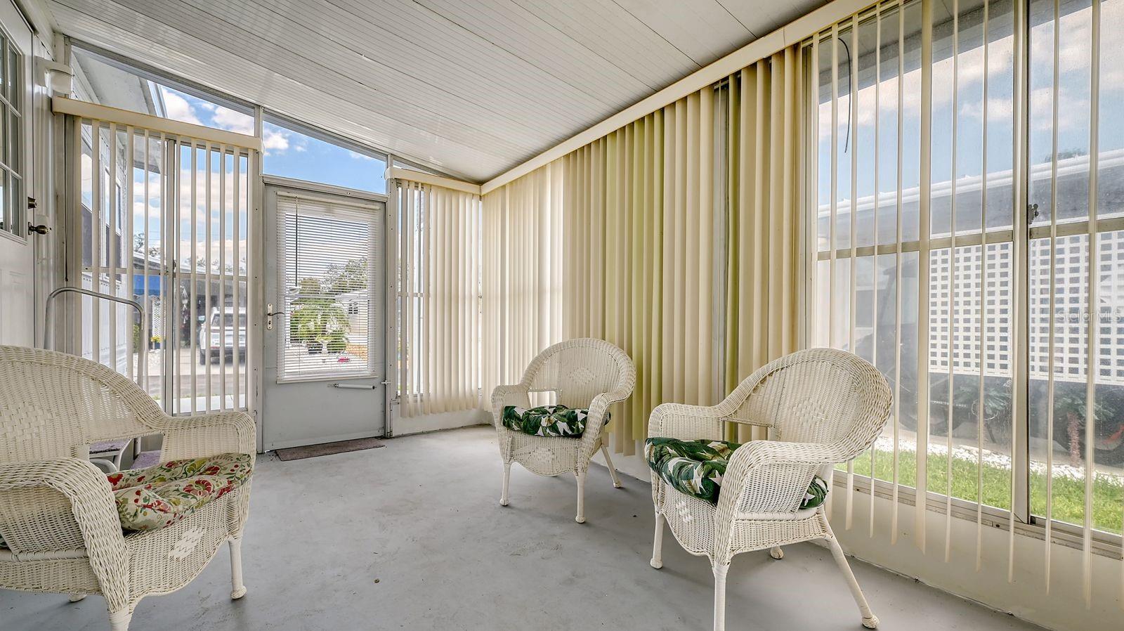 Image 14 of 45 For 192 Southwinds Drive