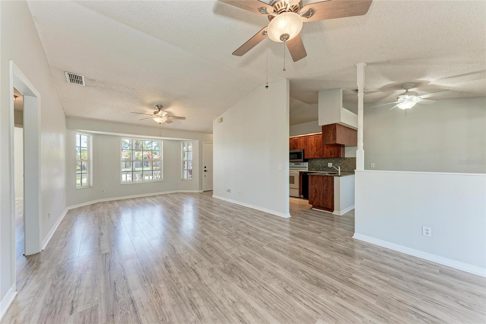 Image 10 of 36 For 1761 Shevlin Street