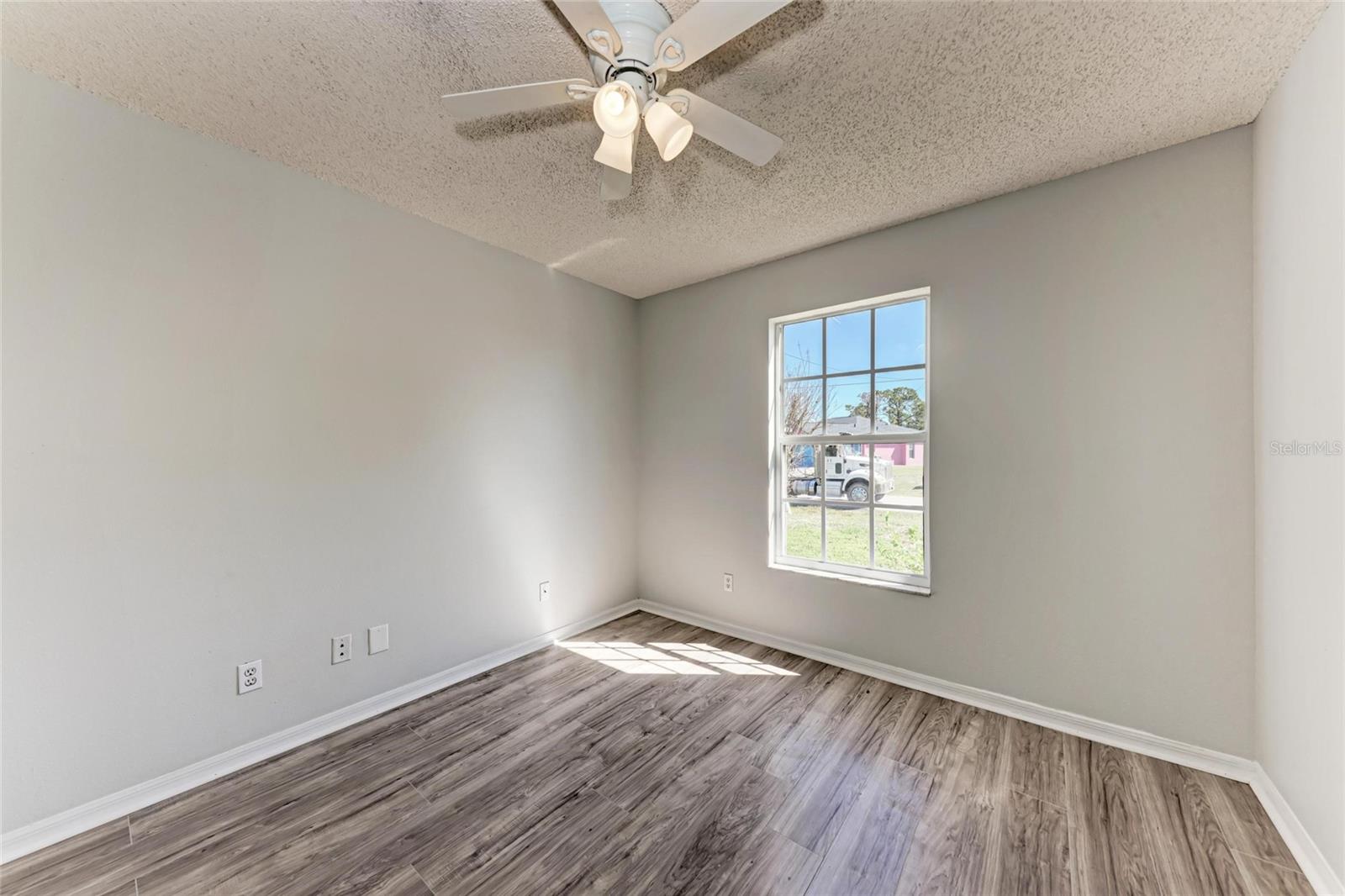 Image 21 of 36 For 1761 Shevlin Street