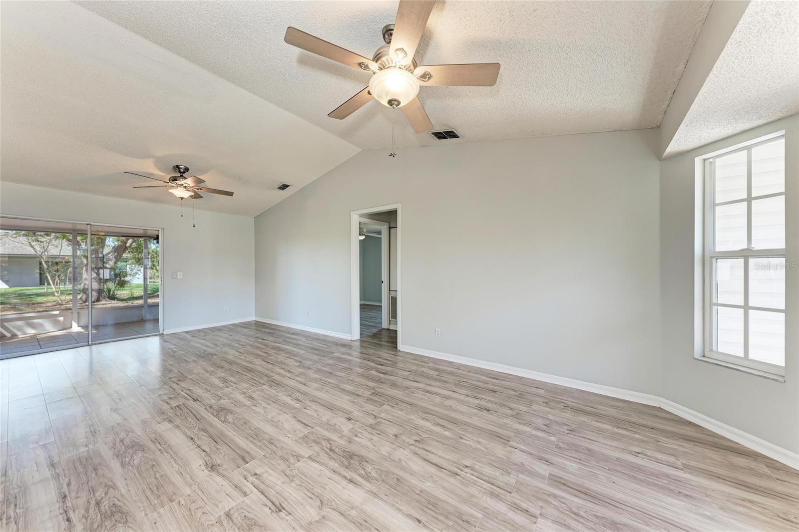 Image 6 of 36 For 1761 Shevlin Street