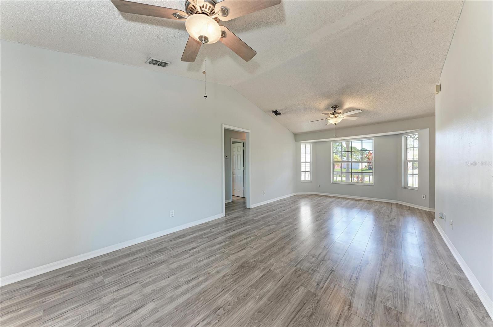 Image 9 of 36 For 1761 Shevlin Street