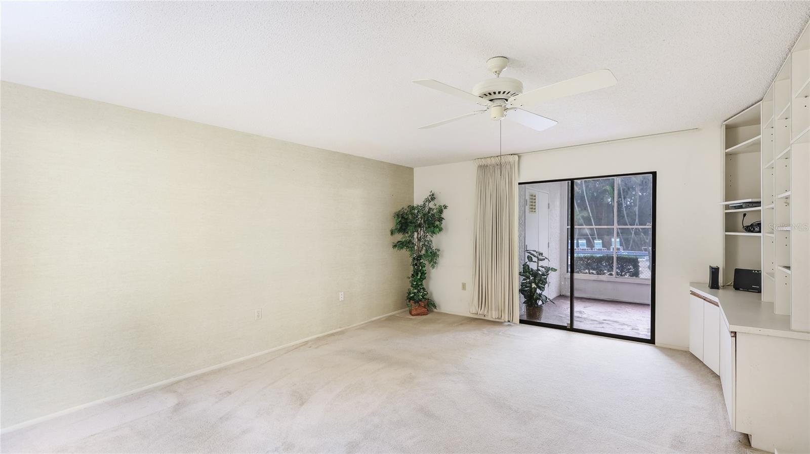 Image 17 of 45 For 333 Springdale Drive 333