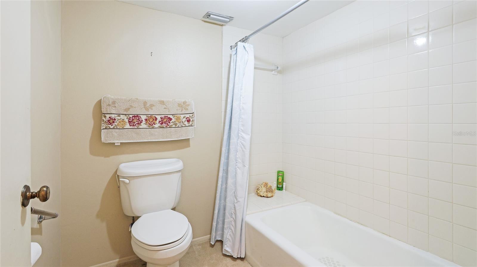 Image 21 of 45 For 333 Springdale Drive 333