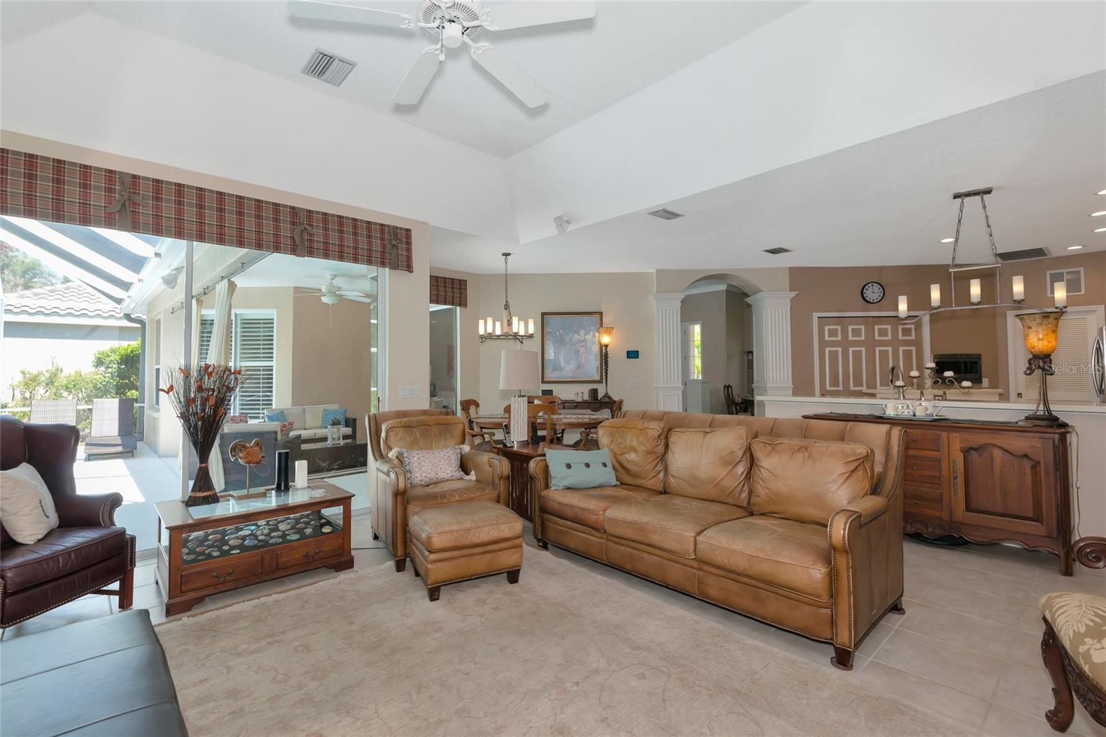 Image 12 of 76 For 8224 Waterview Boulevard