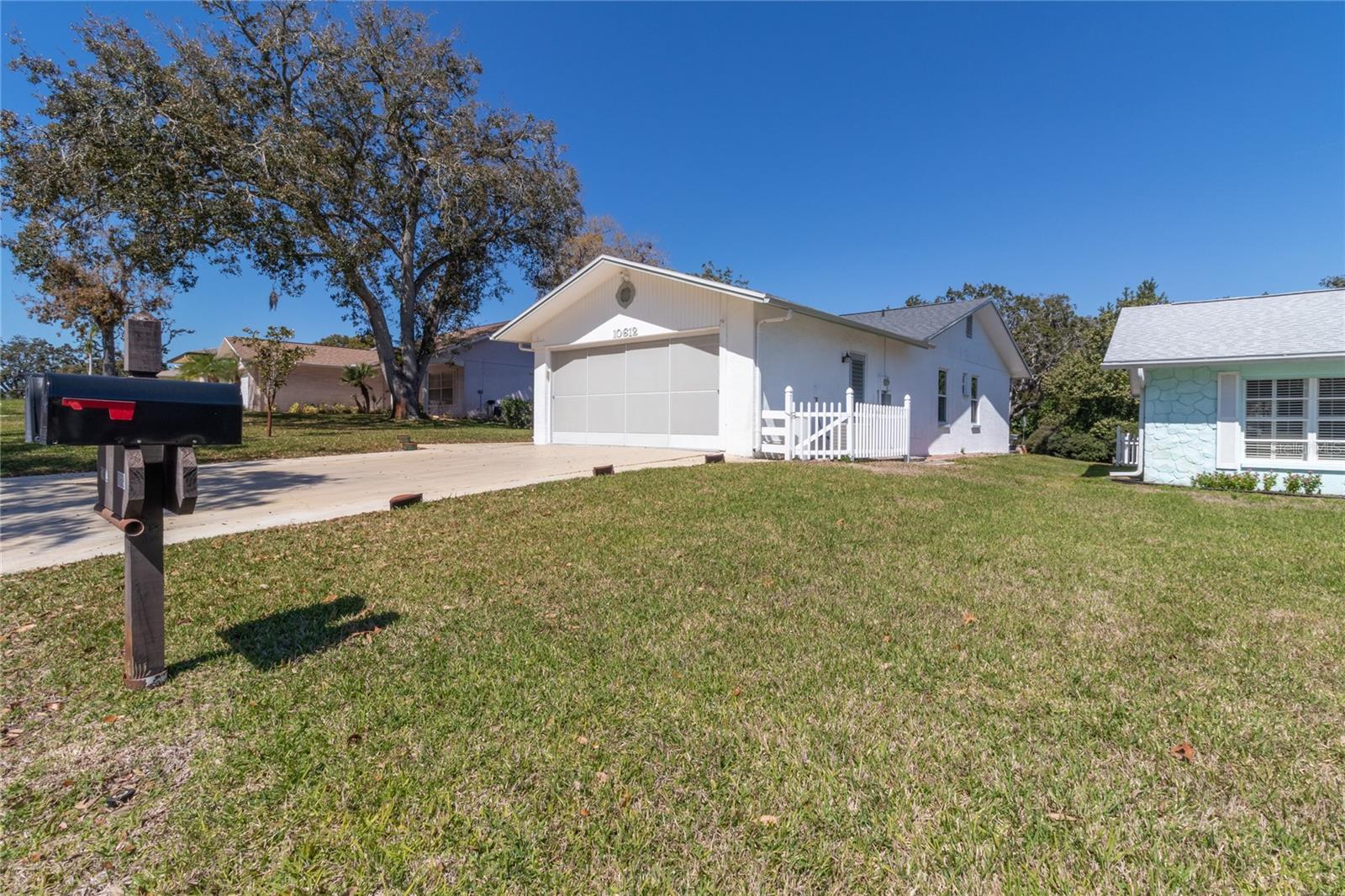 Image 4 of 61 For 10612 Mira Vista Drive