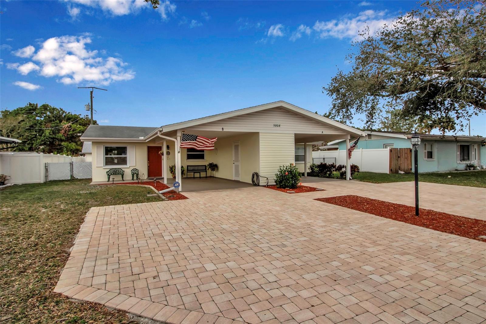 Details for 5808 18th Street W A & B, BRADENTON, FL 34207