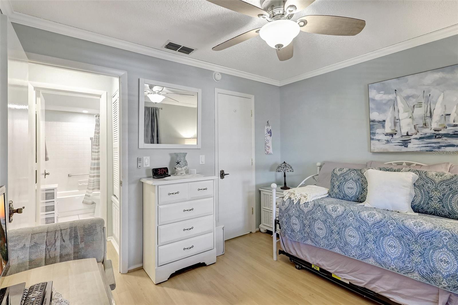 Image 21 of 35 For 2808 60th Avenue W 1603