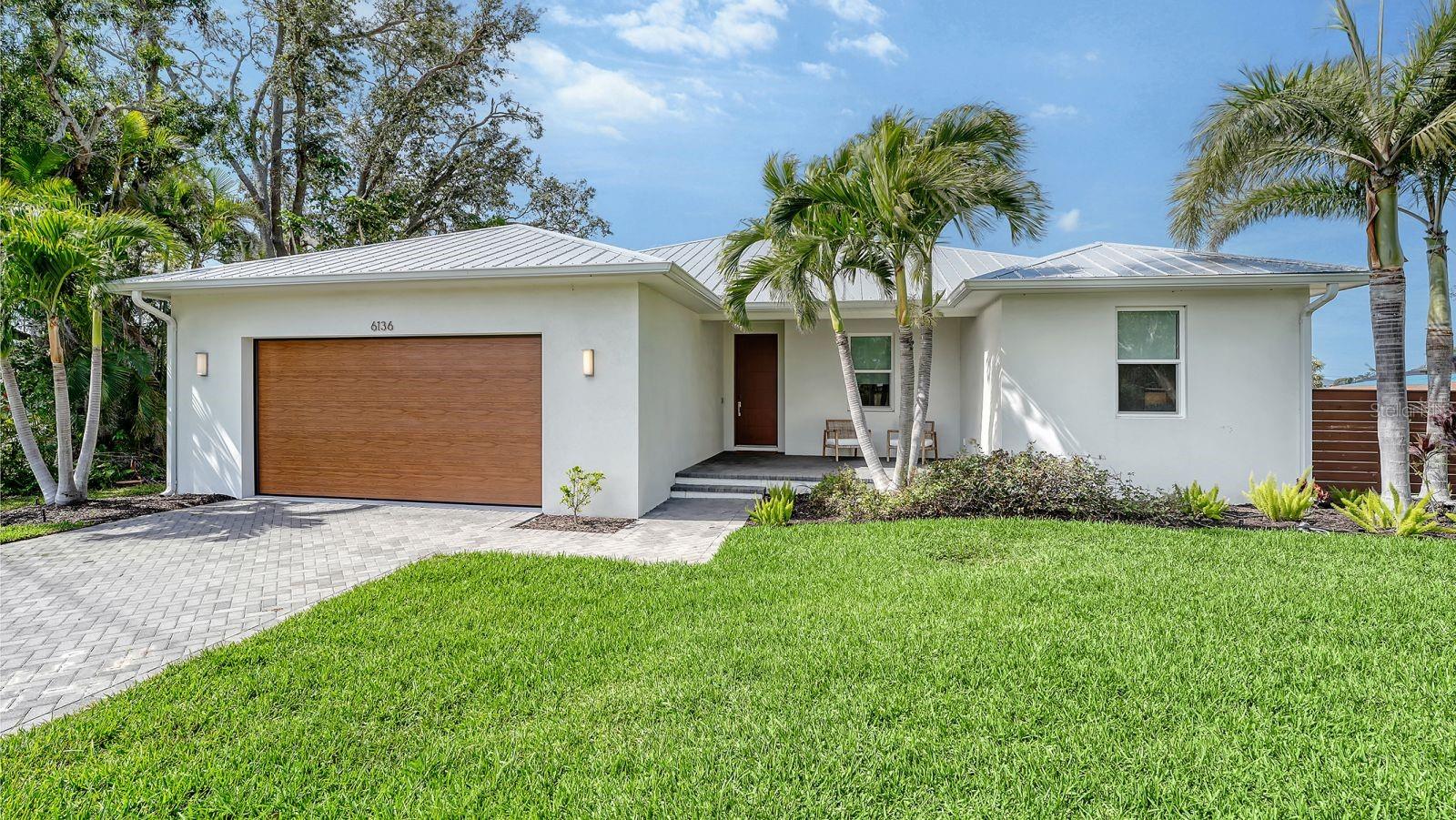 Details for 6136 Hollywood Boulevard, SARASOTA, FL 34231