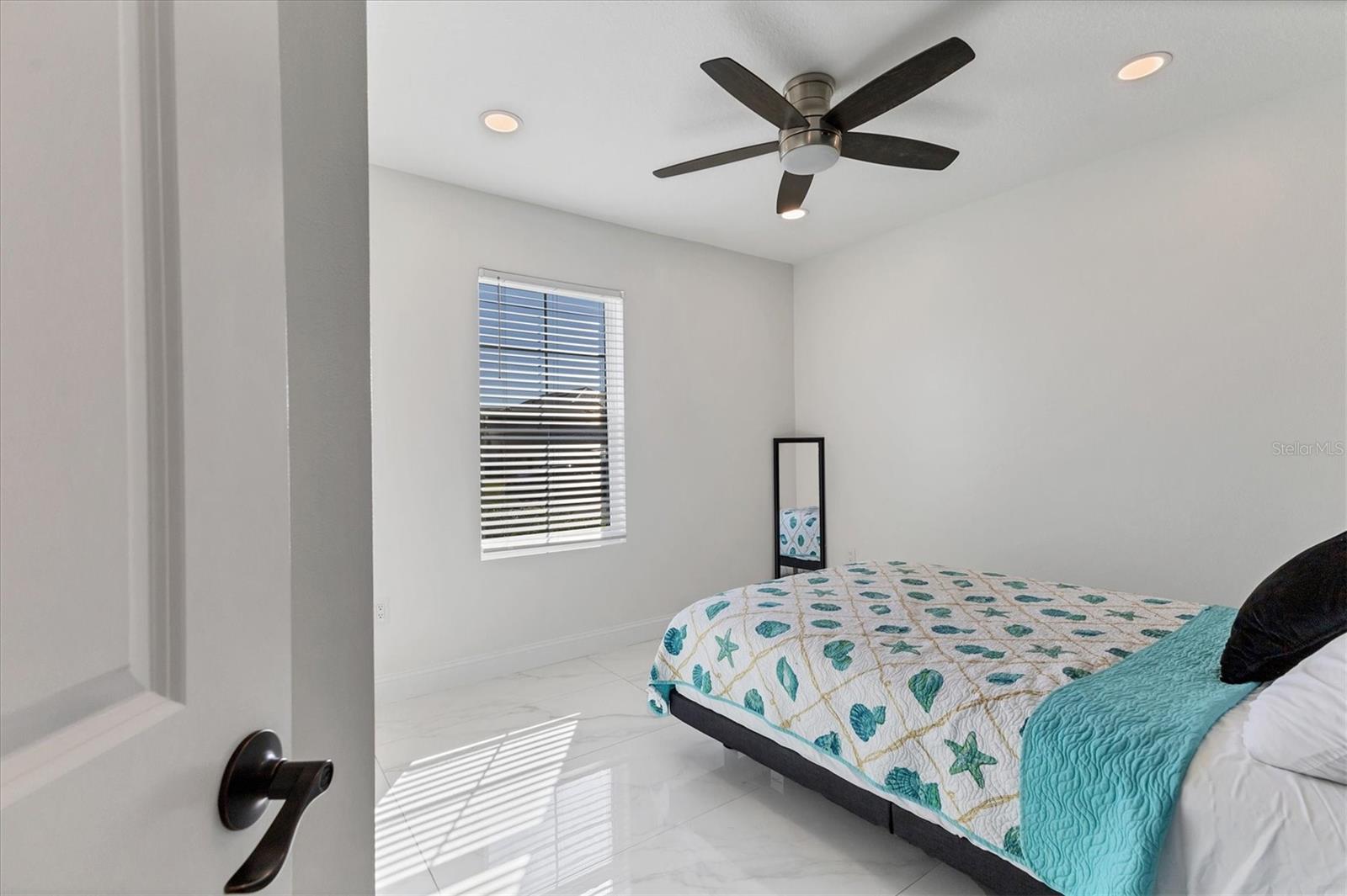 Image 17 of 48 For 177 Tierra Verde Way