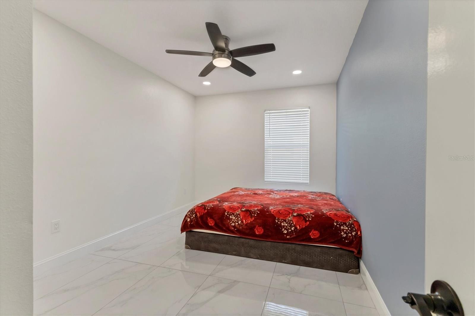 Image 21 of 48 For 177 Tierra Verde Way