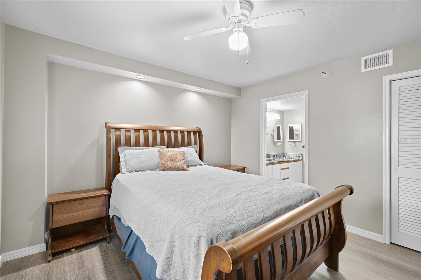 Image 18 of 44 For 2320 Terra Ceia Bay Boulevard 206