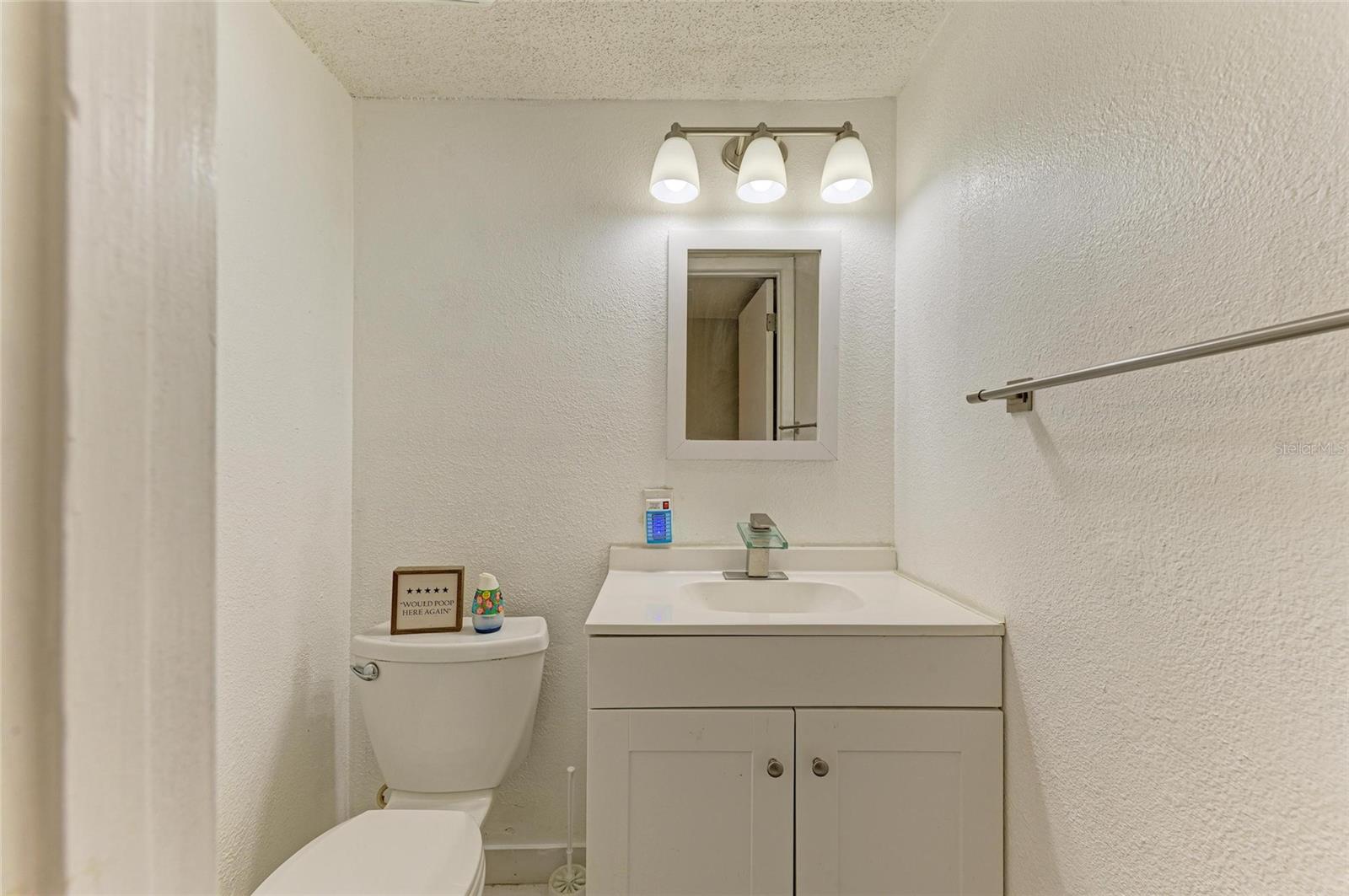 Image 12 of 39 For 3717 Delta Street 95