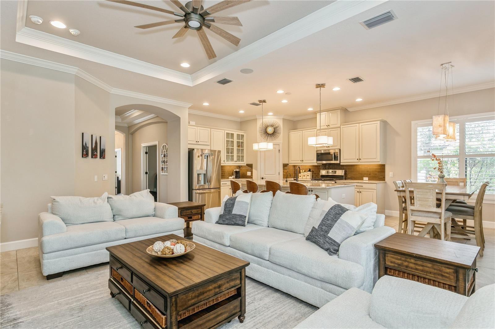 Image 6 of 97 For 5592 Semolino Street