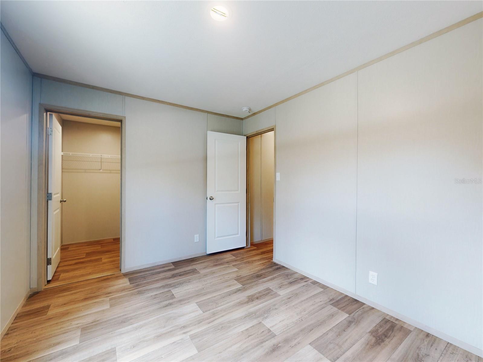 Image 39 of 64 For 611 130 Avenue Ne