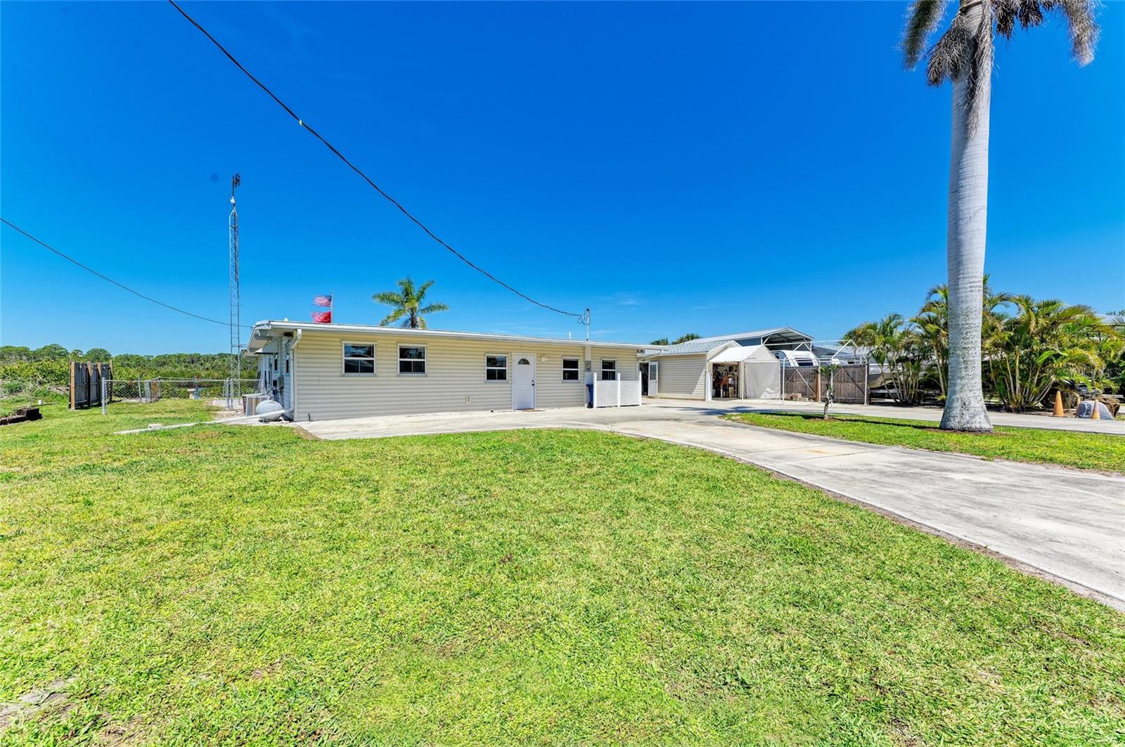 Image 12 of 48 For 603 Ravenna Street N