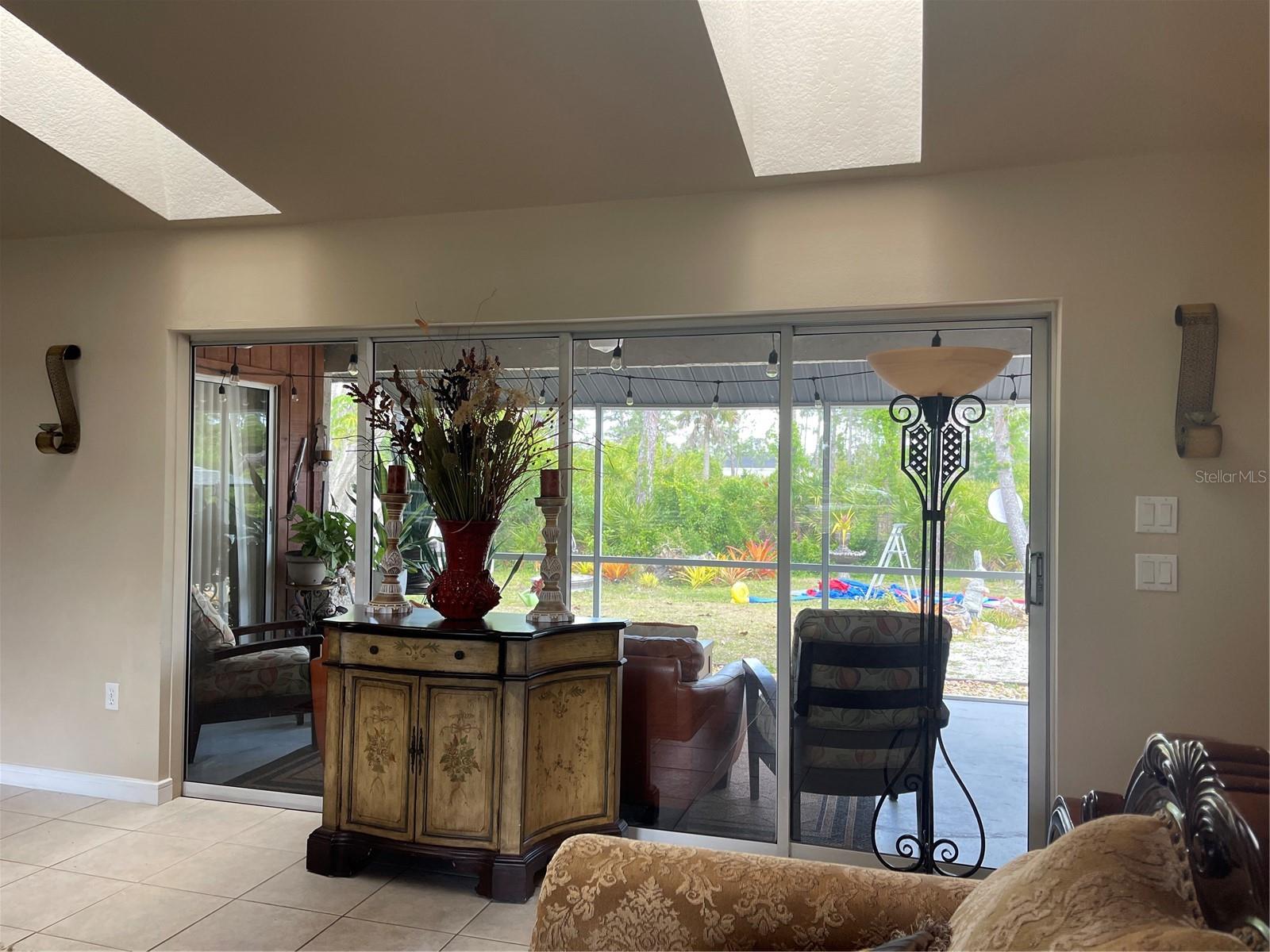 Image 7 of 14 For 5180 Guava Terrace