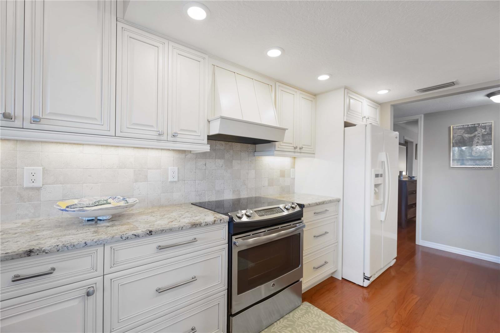 Image 18 of 68 For 321 108th Street W 120