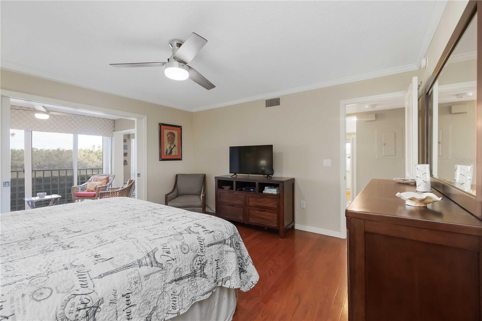 Image 27 of 68 For 321 108th Street W 120
