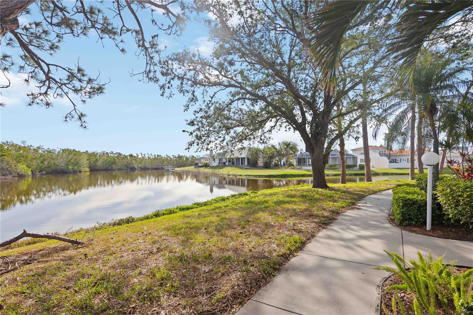 Image 9 of 68 For 321 108th Street W 120