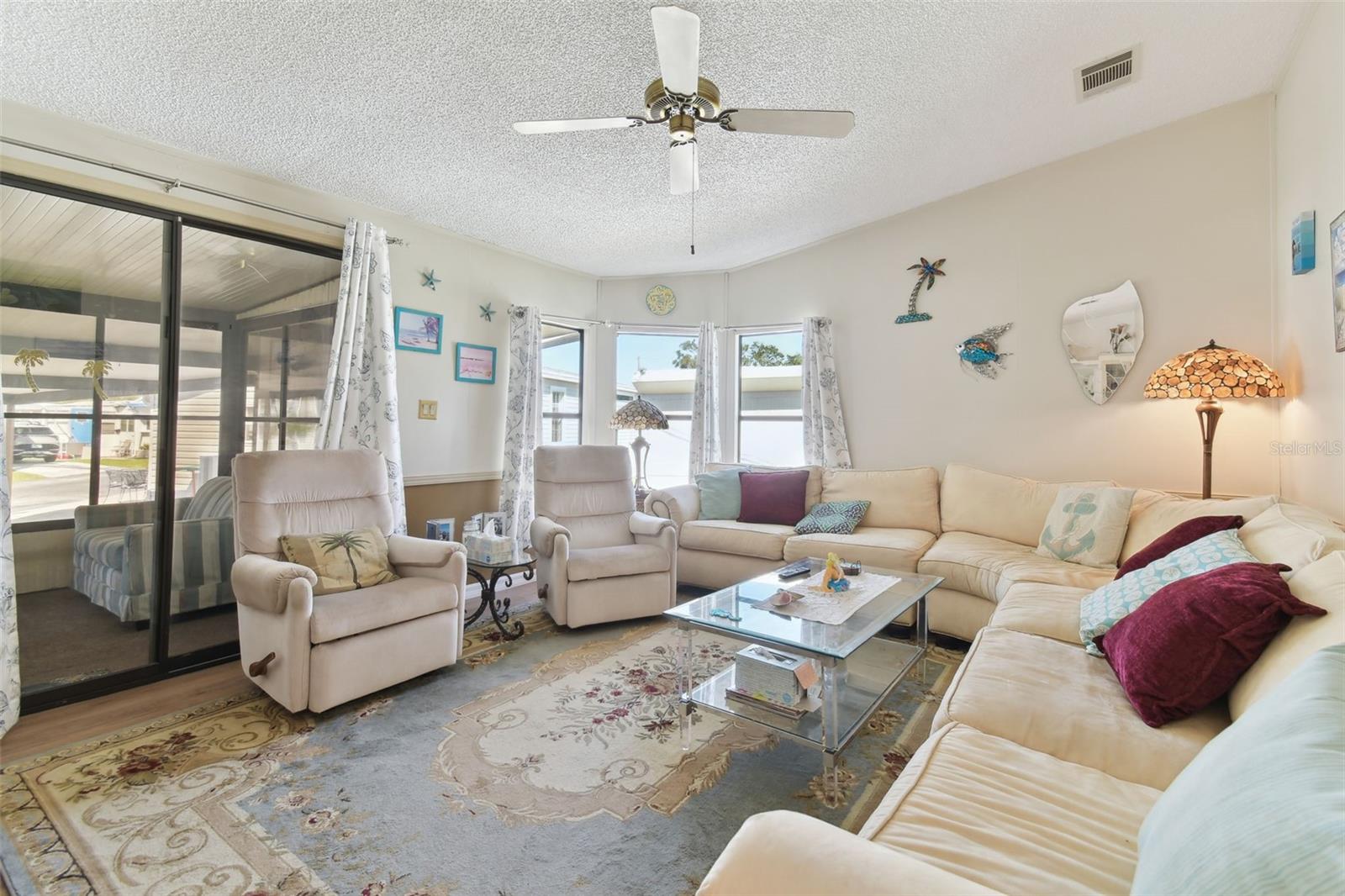 Image 12 of 53 For 113 Southwinds Drive