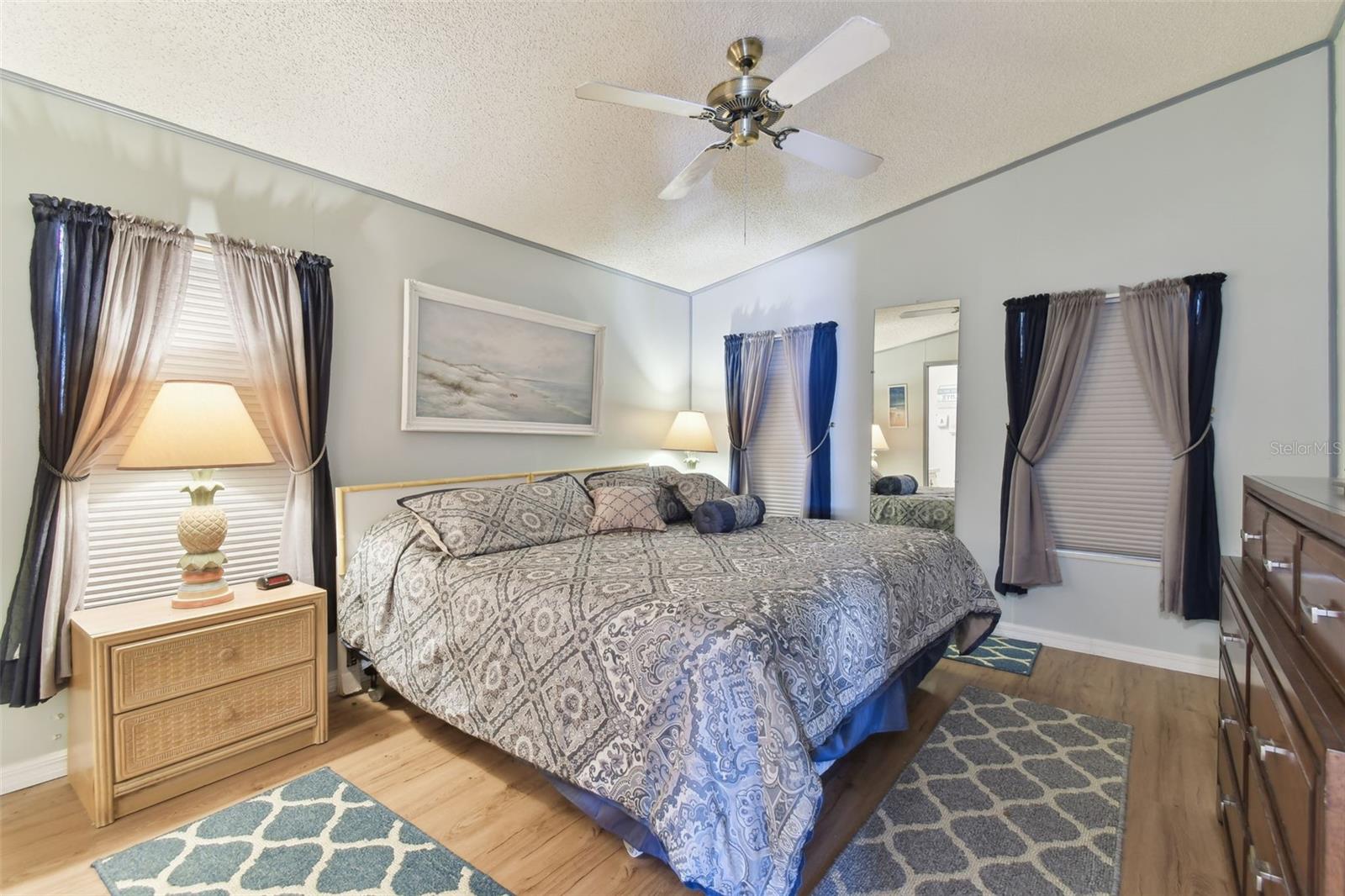 Image 19 of 53 For 113 Southwinds Drive
