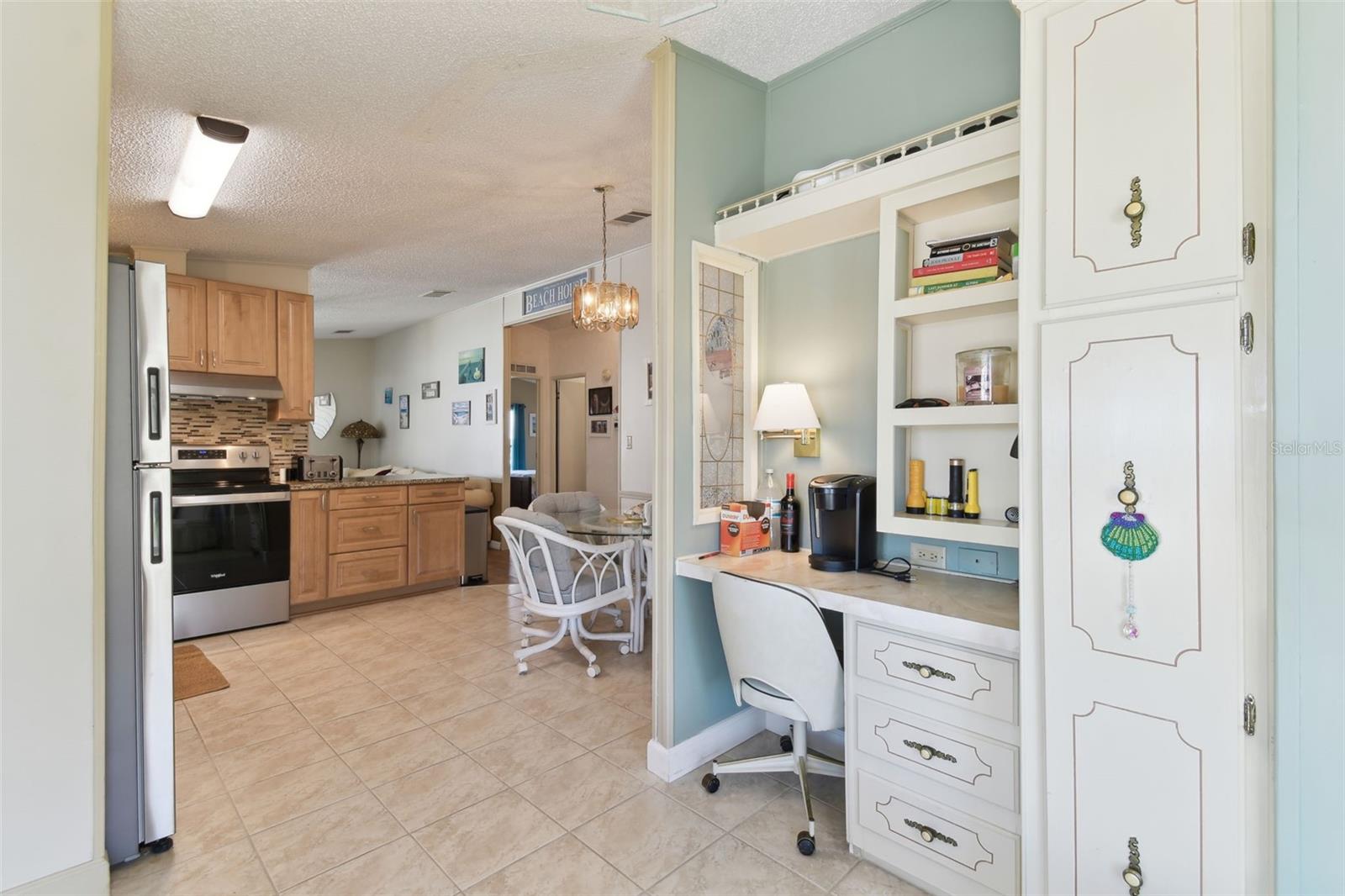 Image 5 of 53 For 113 Southwinds Drive