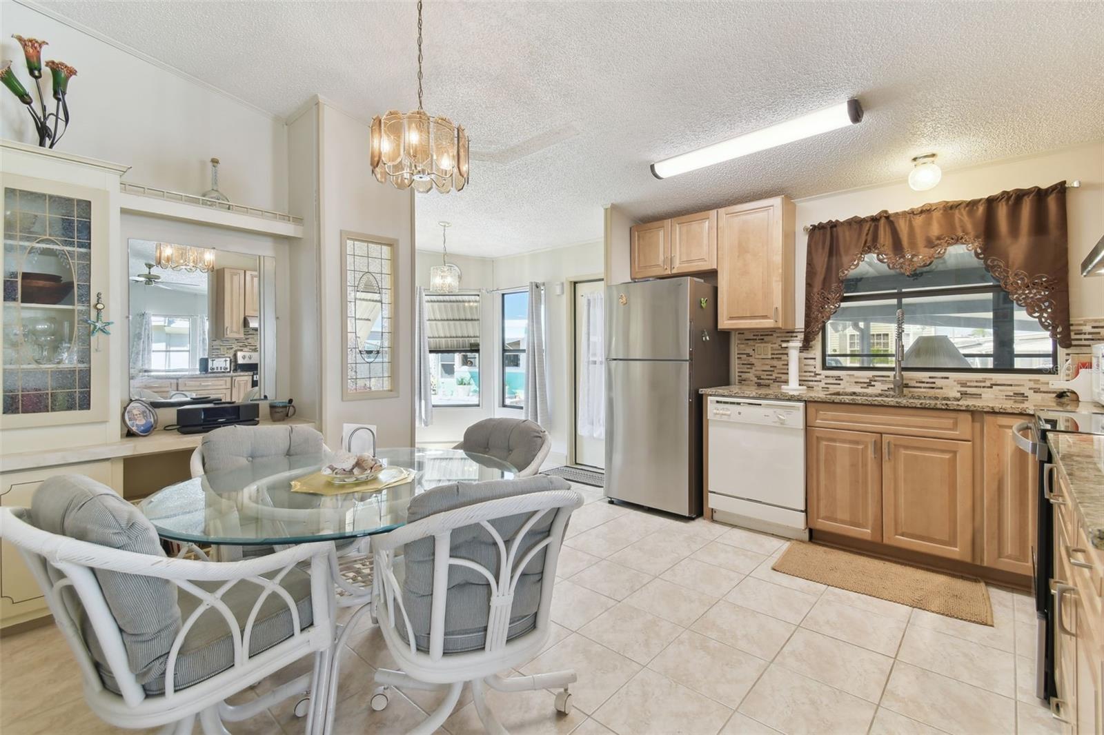Image 8 of 53 For 113 Southwinds Drive
