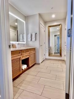 Image 11 of 26 For 5325 Marina Drive 432