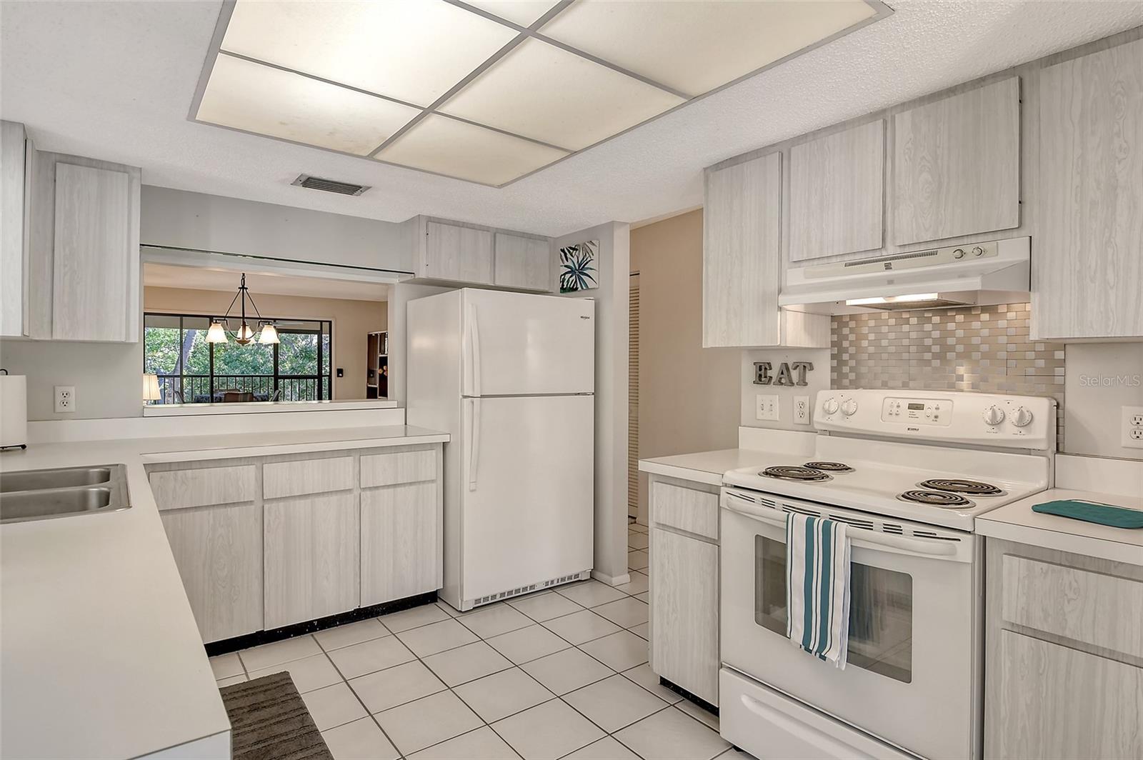 Image 34 of 70 For 6450 Wild Oak Bay Boulevard 240
