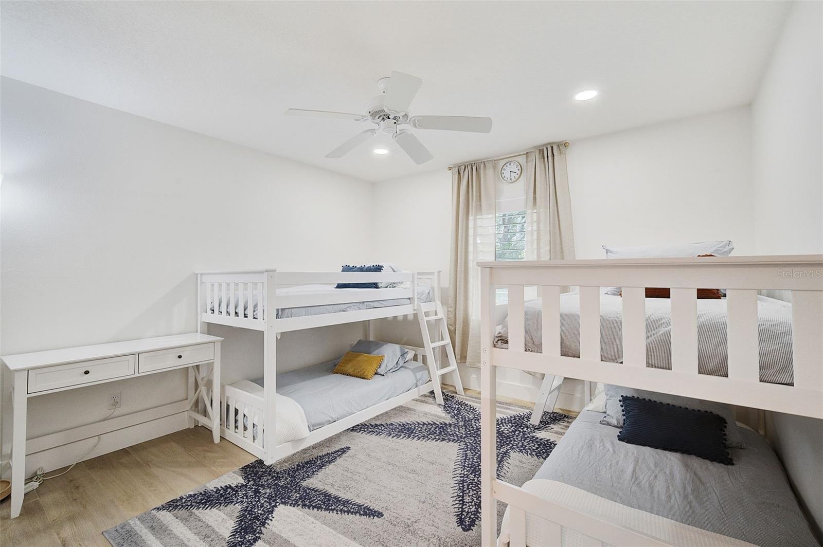 Image 10 of 57 For 7251 Sunnybrook Boulevard