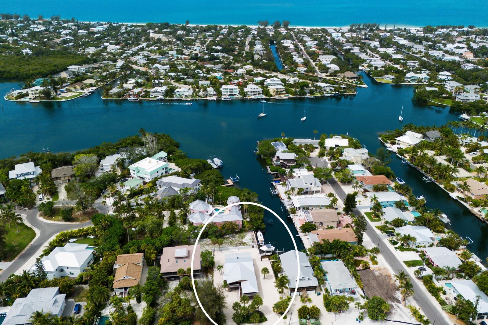 Image 5 of 66 For 807 Bay Boulevard