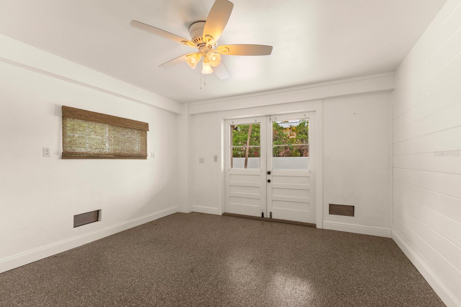 Image 51 of 66 For 807 Bay Boulevard
