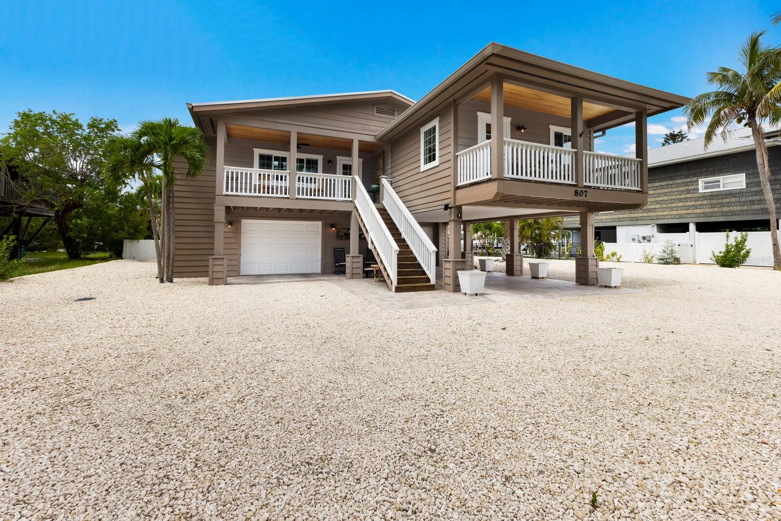 Image 9 of 66 For 807 Bay Boulevard