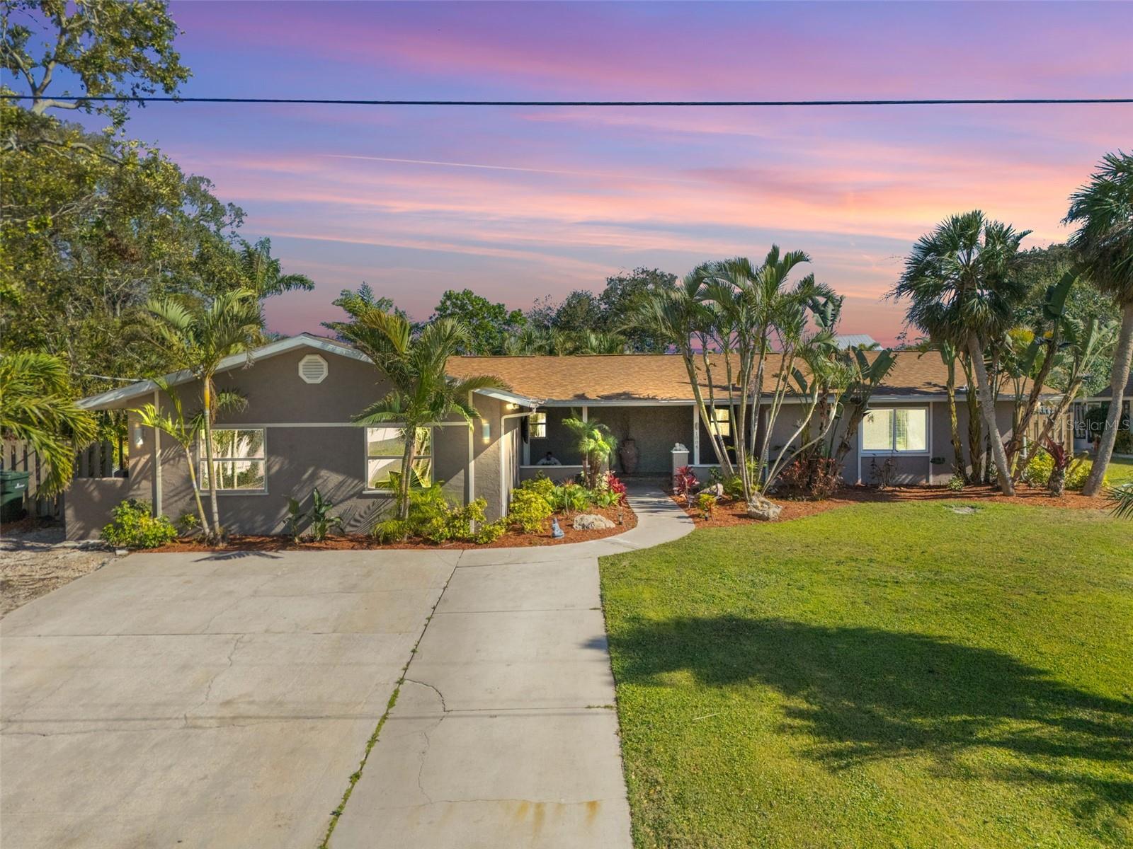 Details for 1884 Southpointe Drive, SARASOTA, FL 34231