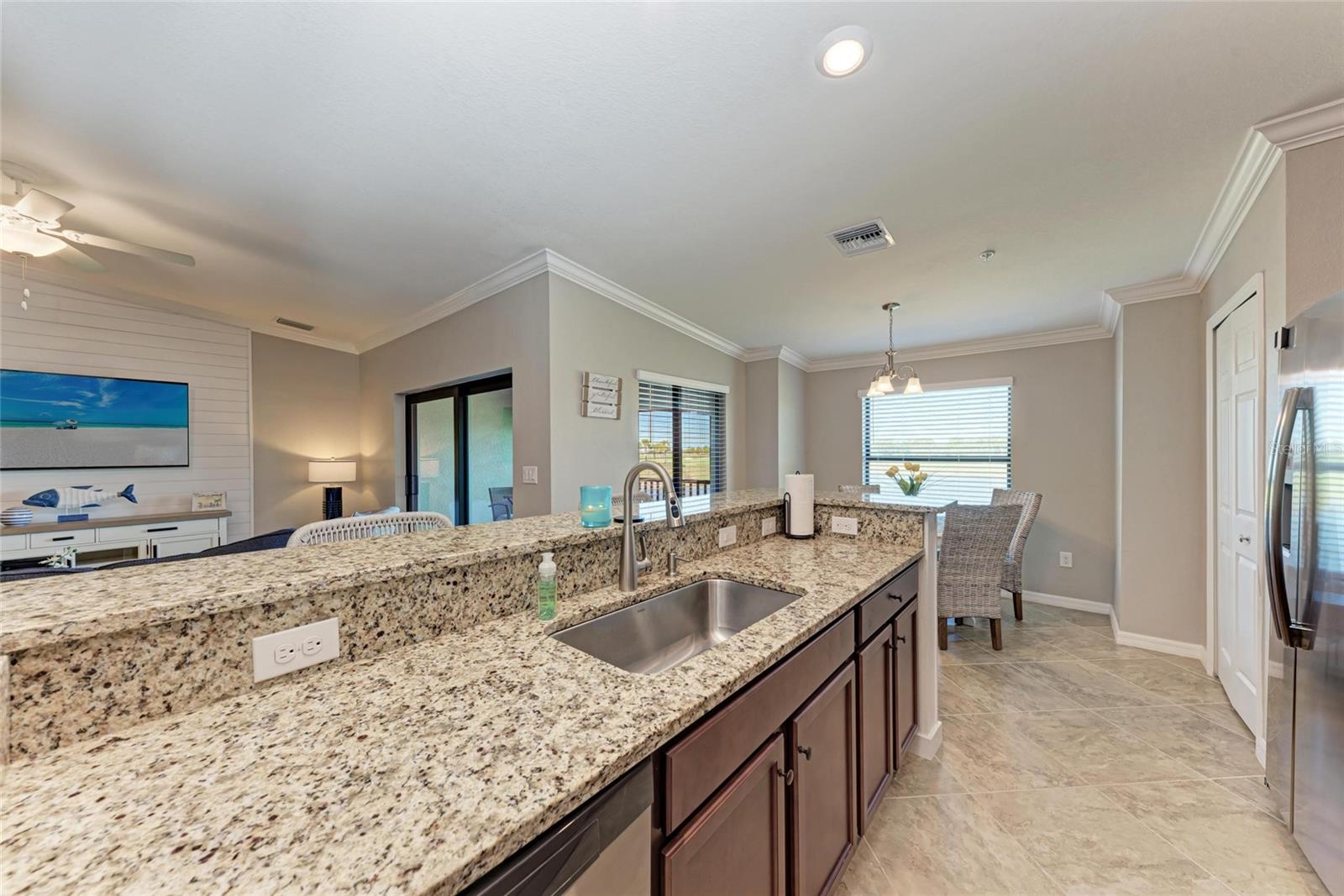 Image 20 of 57 For 5577 Palmer Circle 203