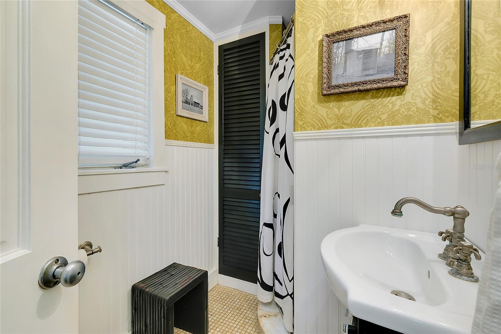 Image 21 of 44 For 1739 Oak Street
