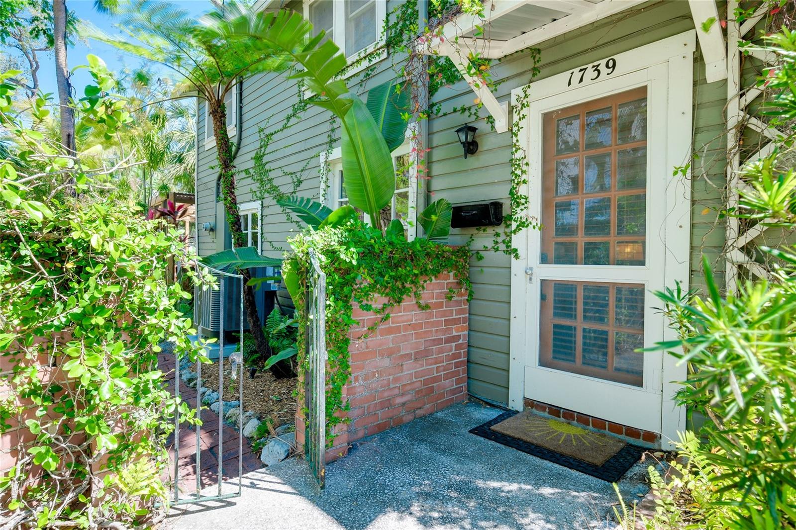 Image 40 of 44 For 1739 Oak Street