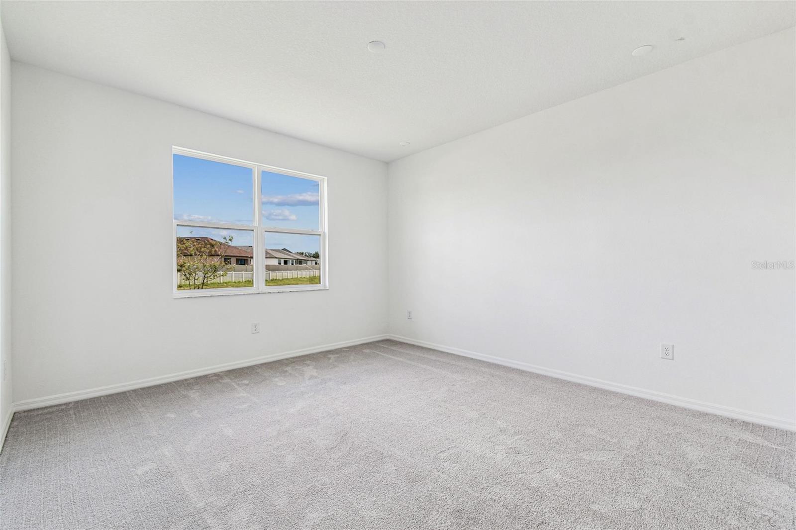 Image 47 of 86 For 278 Hillshire Place