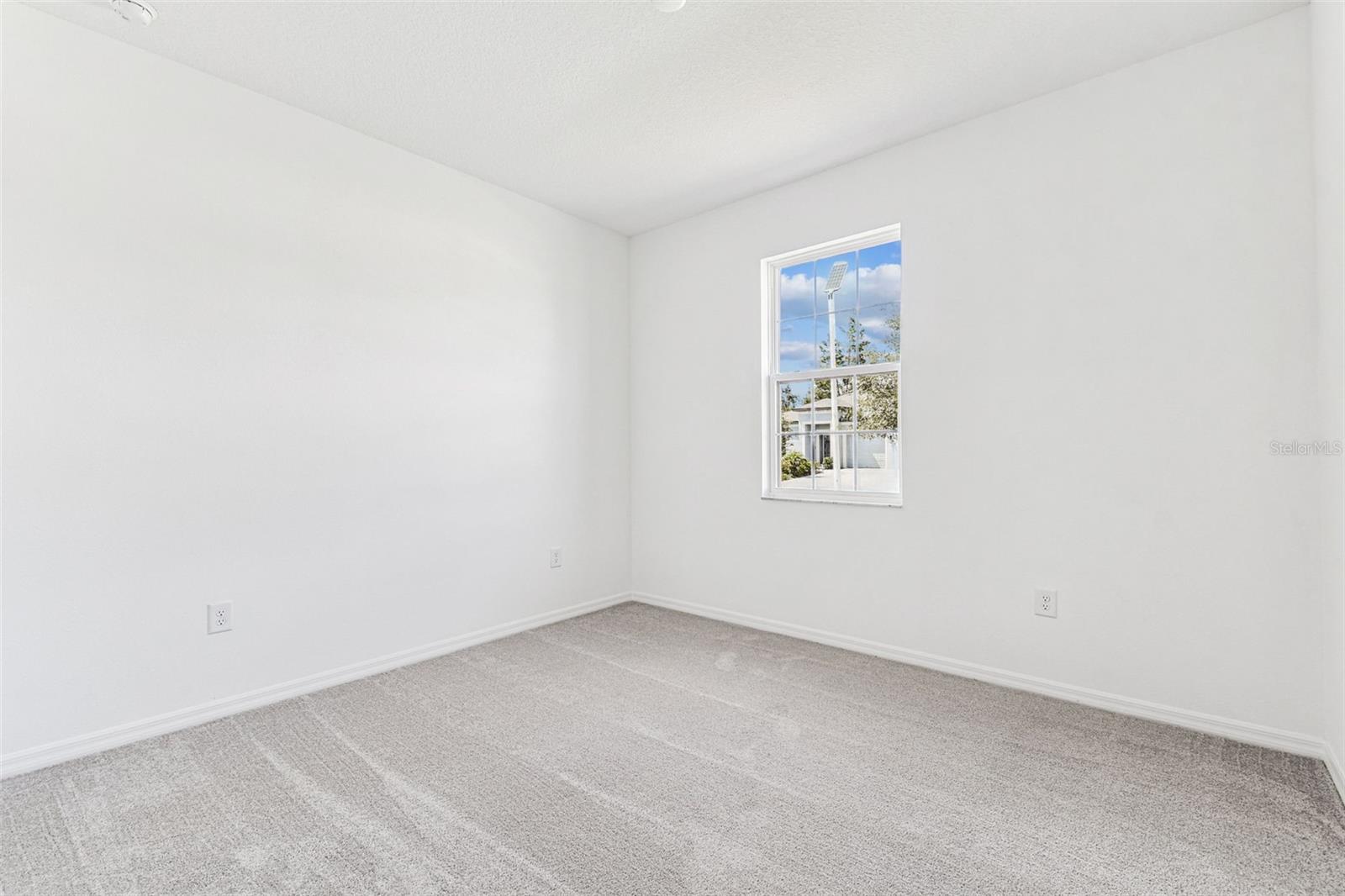 Image 52 of 86 For 278 Hillshire Place