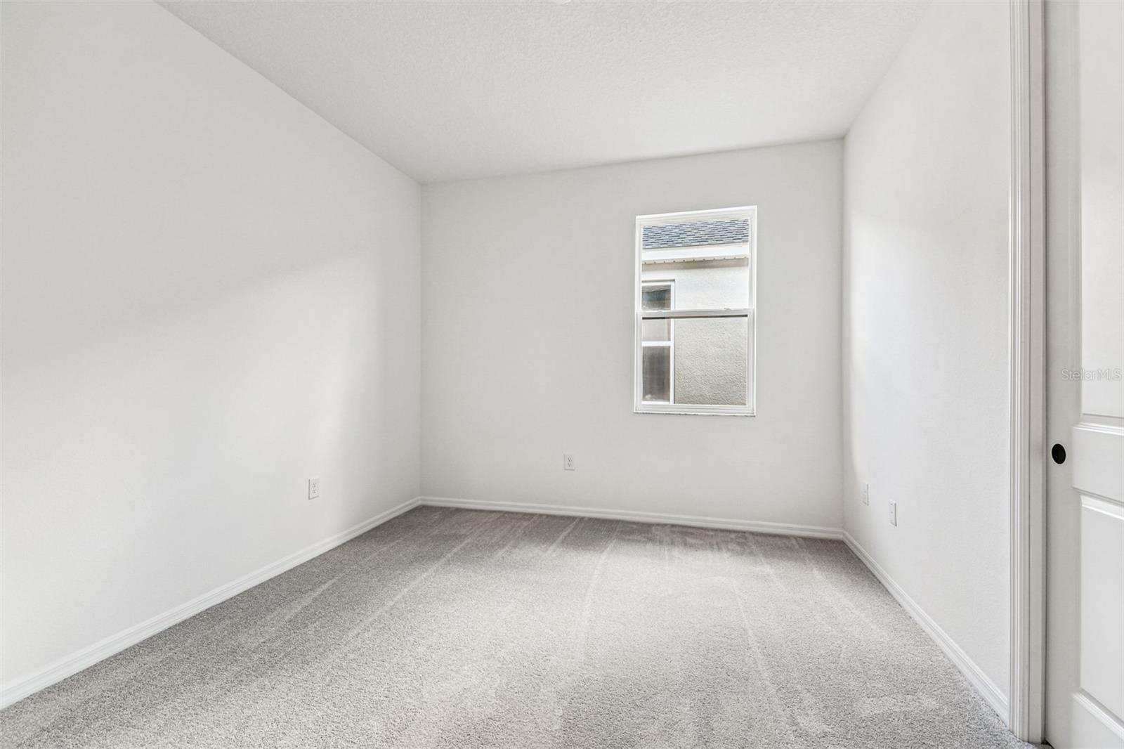 Image 57 of 86 For 278 Hillshire Place
