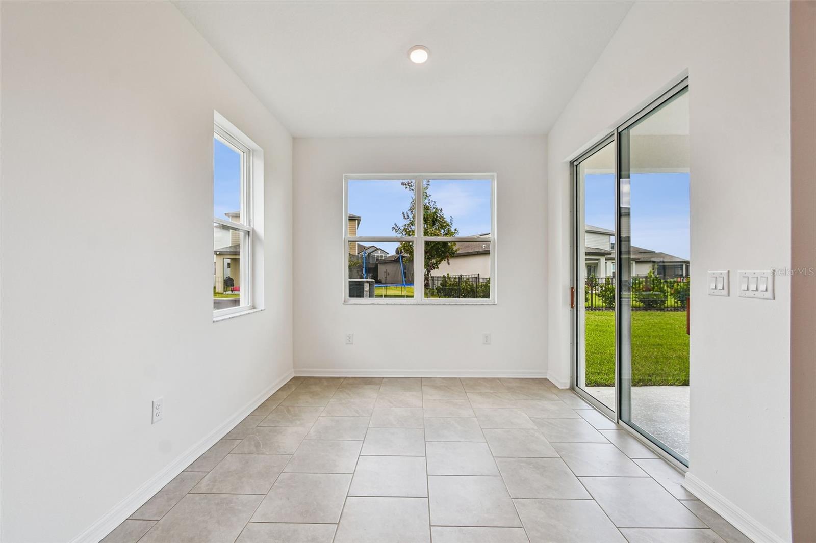 Image 20 of 77 For 11818 Moonsail Drive
