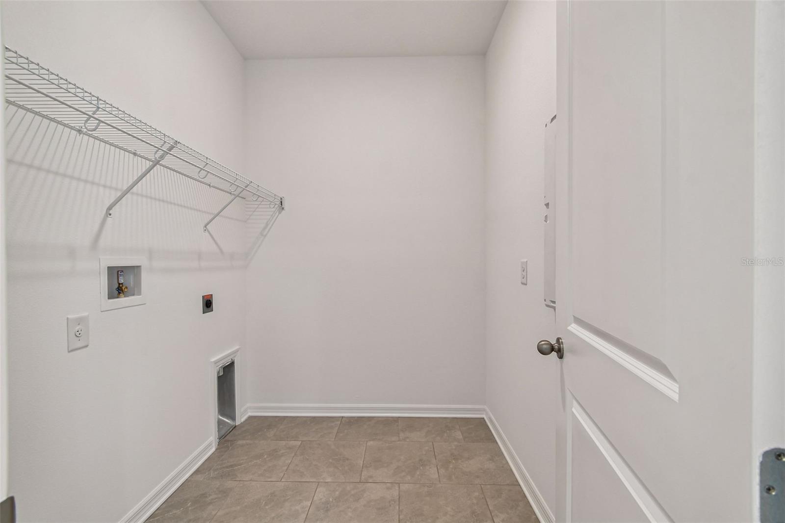 Image 36 of 77 For 11818 Moonsail Drive