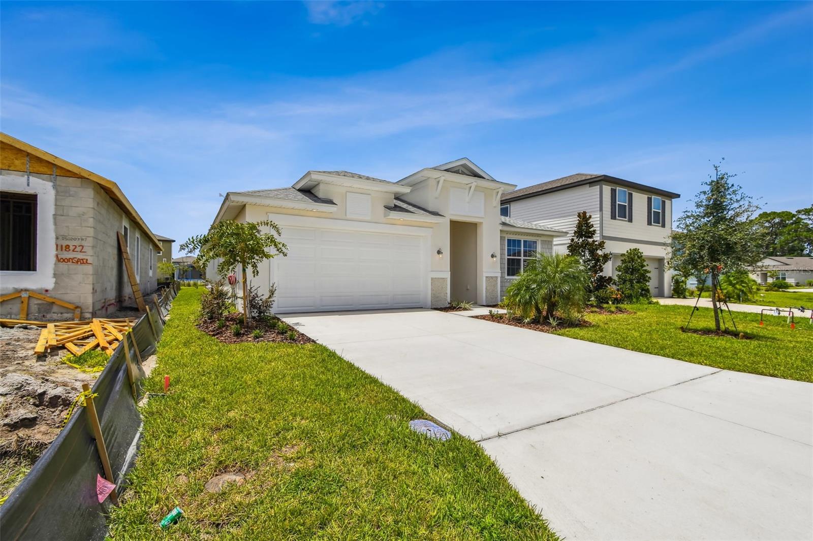 Image 4 of 77 For 11818 Moonsail Drive