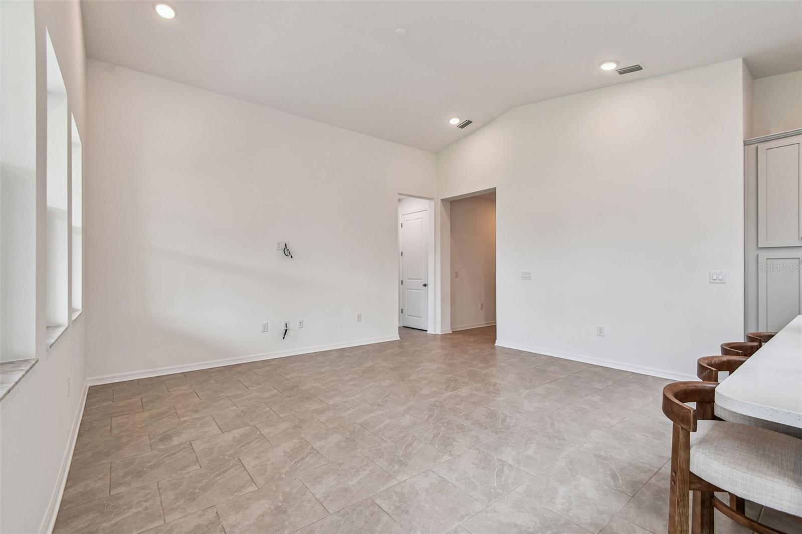 Image 53 of 77 For 11818 Moonsail Drive