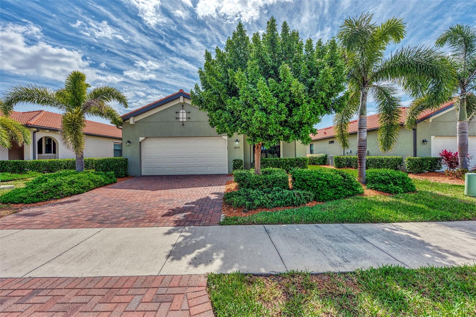 Details for 10113 Fiddlewood Drive, VENICE, FL 34293
