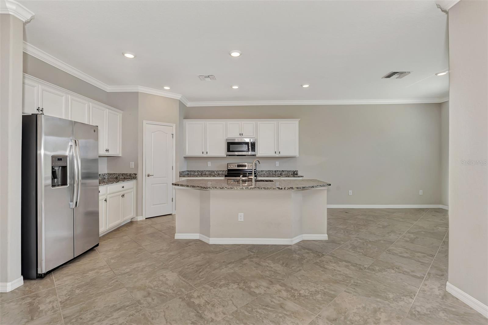 Image 14 of 42 For 10113 Fiddlewood Drive
