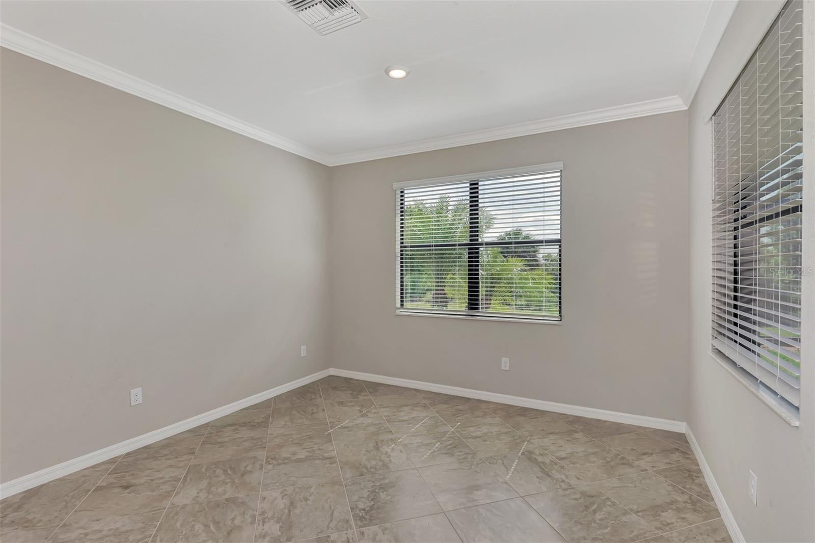 Image 21 of 42 For 10113 Fiddlewood Drive